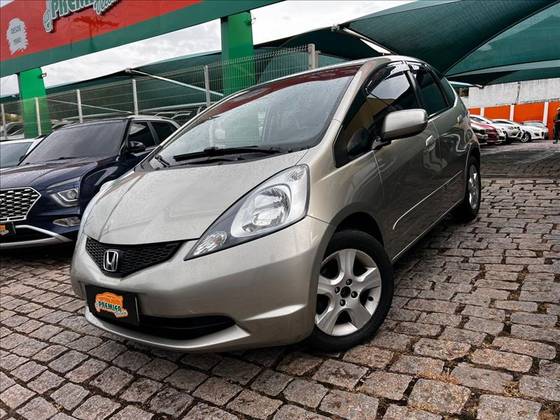 HONDA FIT 1.4 LX 16V FLEX 4P MANUAL HONDA FIT 1.4 LX 16V FLEX 4P MANUAL